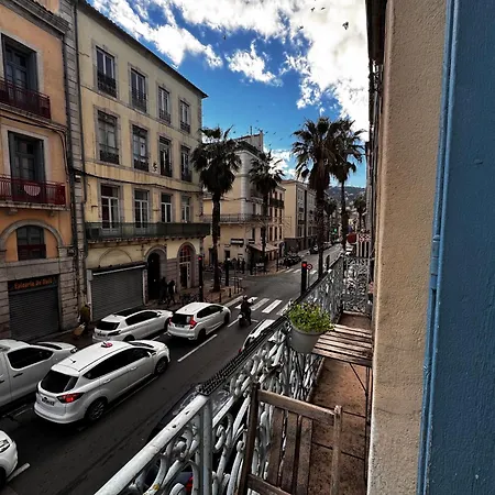 Charming In Center With Wifi And Air Conditioning