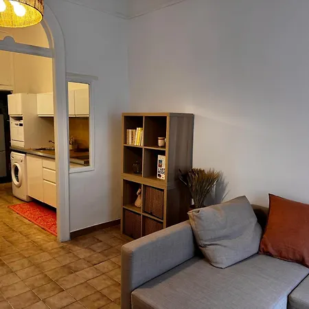Charming In Center With Wifi And Air Conditioning *