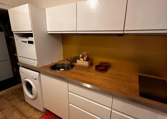Charming In Center With Wifi And Air Conditioning セット