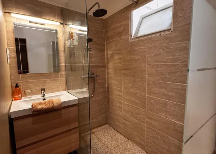 Charming In Center With Wifi And Air Conditioning アパート *