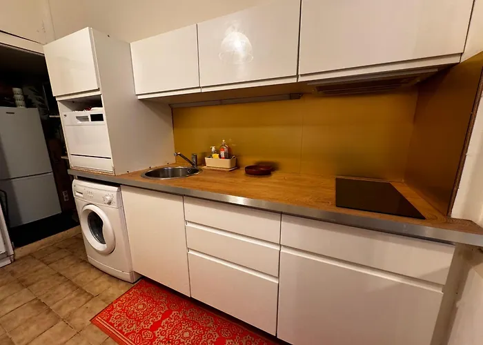 Charming In Center With Wifi And Air Conditioning * セット